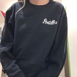 portillos crew neck